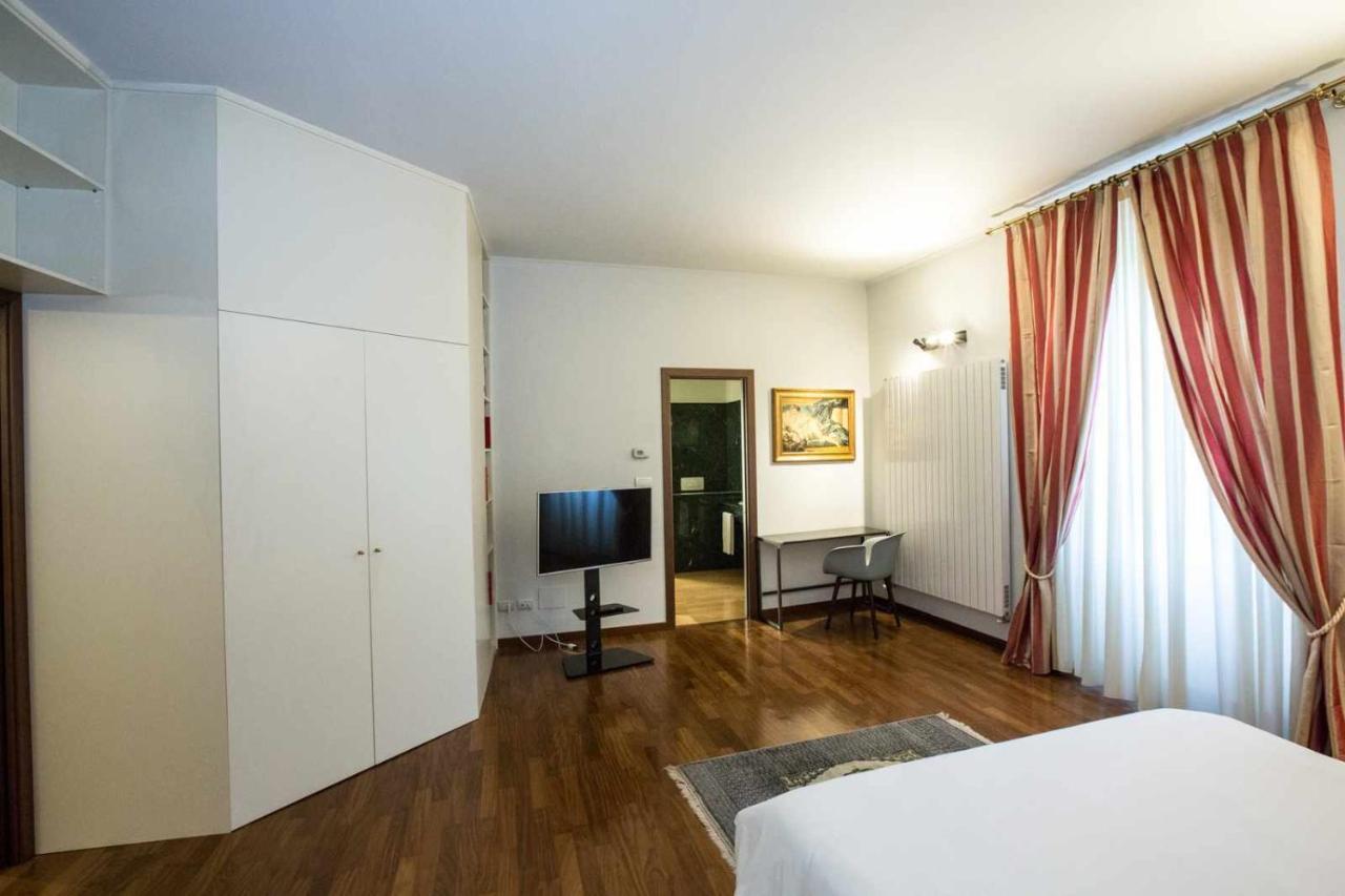 Historical Apartment In The Center Of Gravedona - Larihome A02 Exterior photo